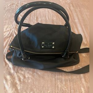 Kate Spade. Crossbody/shoulder bag with patent handles and bottom